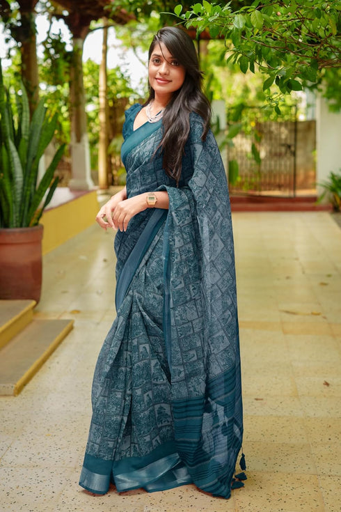 Vasthrlay Fashion Kalamkari Printed Ethnic Wear