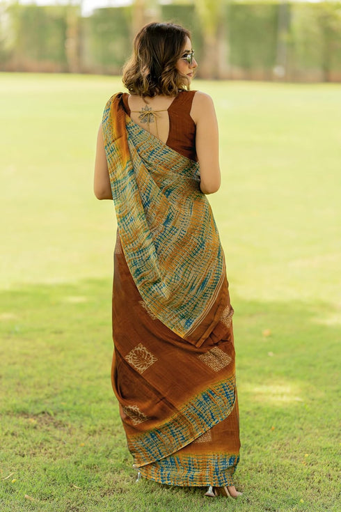 Vasthrlay Fashion Chiffon Abstrect Printed Ethnic Wear