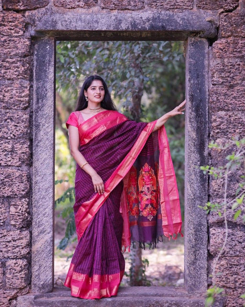 Vasthrlay Kanjivaram Woven Saree