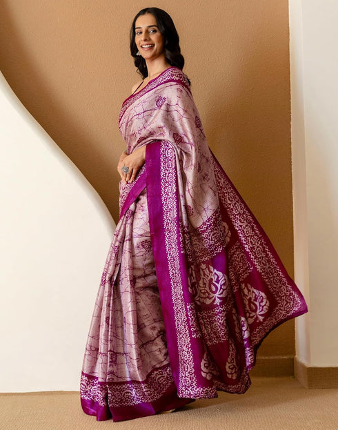 Vasthrlay Womens Printed Unstitched Maroon Saree