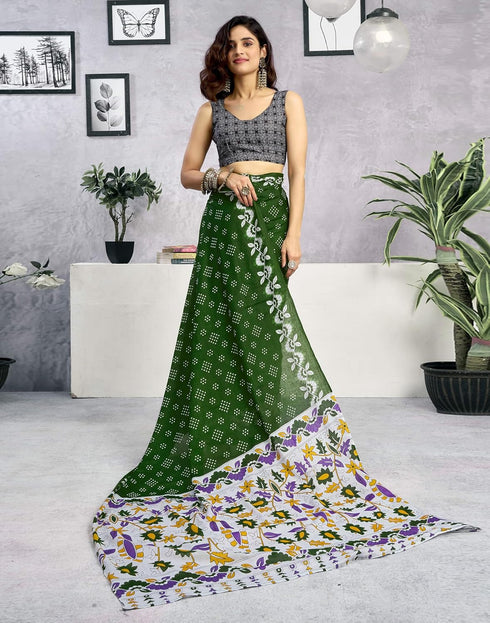 Vasthrlay Womens Printed Unstitched Green Saree