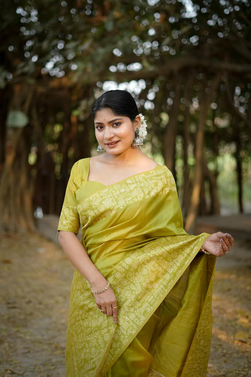 Vasthrlay Tussar Handloom Saree