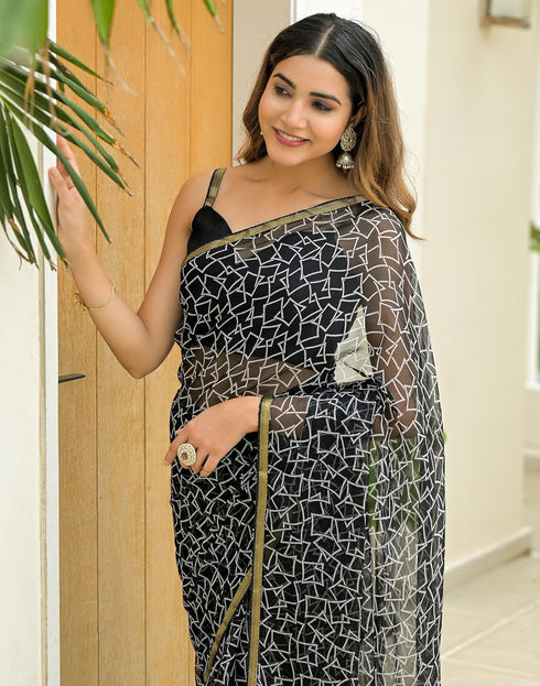 Vasthrlay Chiffon Blouse Maroon Saree