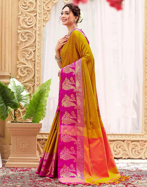 Vasthrlay Banarasi Jacquard Yellow Saree With Pink Unstitched Blouse Piece