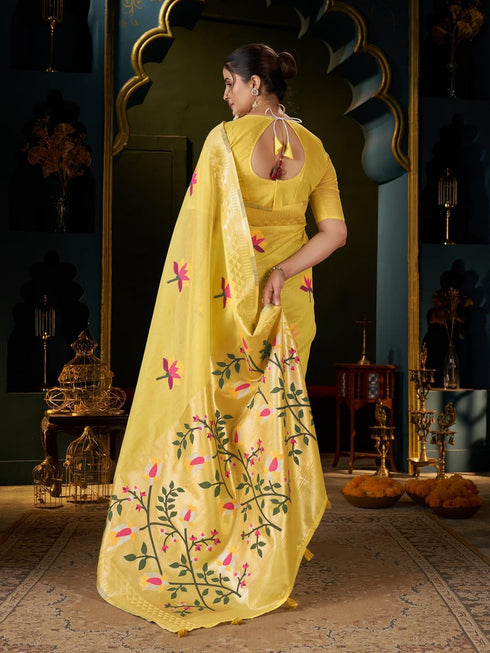 Vasthrlay Women's Lucknowi Chikankari Cotton Saree