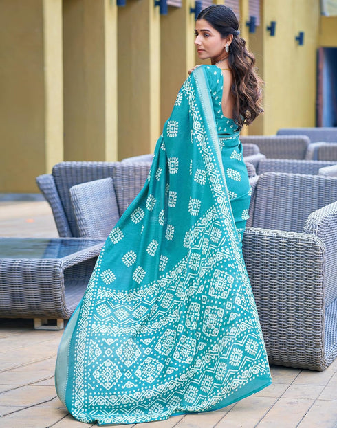 Vasthrlay Printed Weaving Unstitched Red Saree