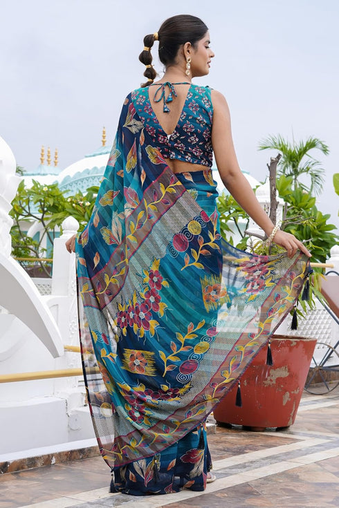 Vasthrlay Fashion Georgette Geometric Printed Ethnic Wear
