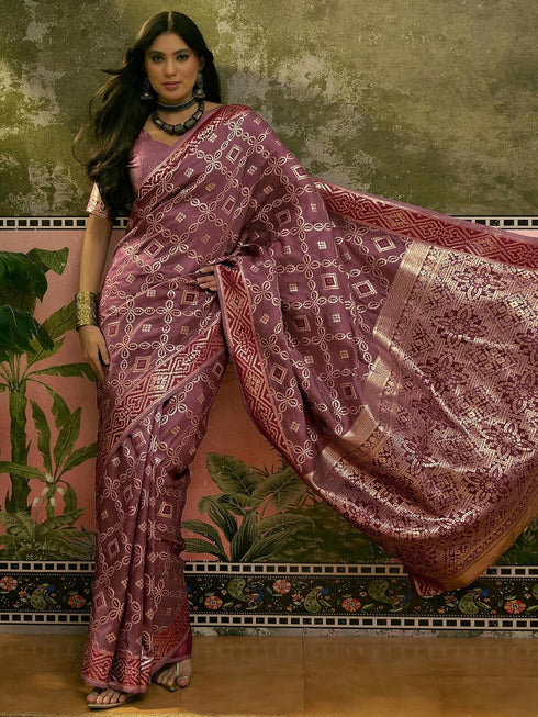 Vasthrlay Banarasi Weaving Light Maroon Saree With Unstitched Blouse Piece
