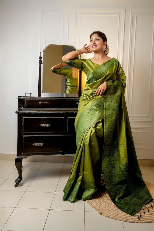 Vasthrlay Tussar Handloom Saree