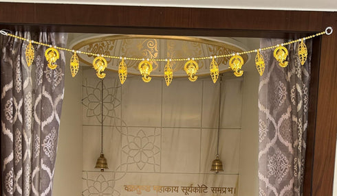 CraftVatika Ganesha Leaf Pearl Bead Door Hanging Bandhanwar Toran 35 Inch
