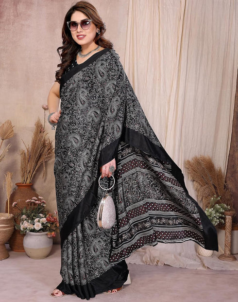 Vasthrlay Traditional Ethinic Az Ys Ruvika Ethnic Wear