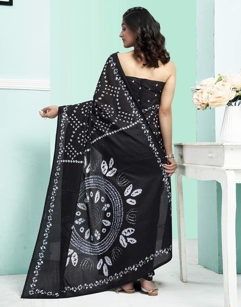 Vasthrlay Womens Printed Unstitched Wine Saree