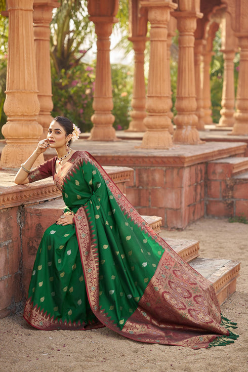 Vasthrlay Kanjivaram Unstitched Saree