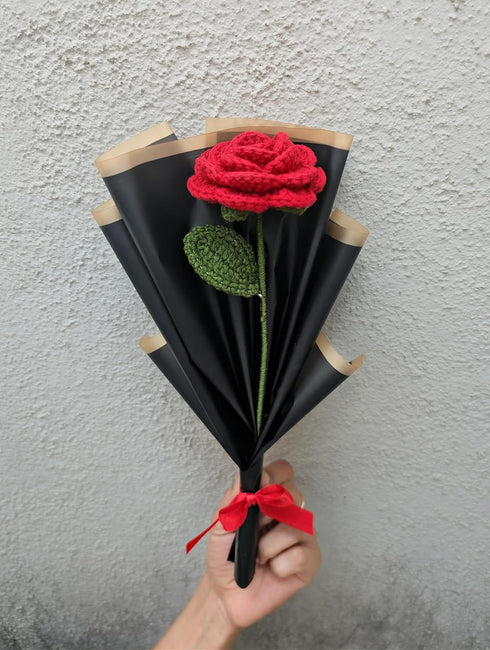Handicrafts Handmade Crochet Red Roses Bouquet