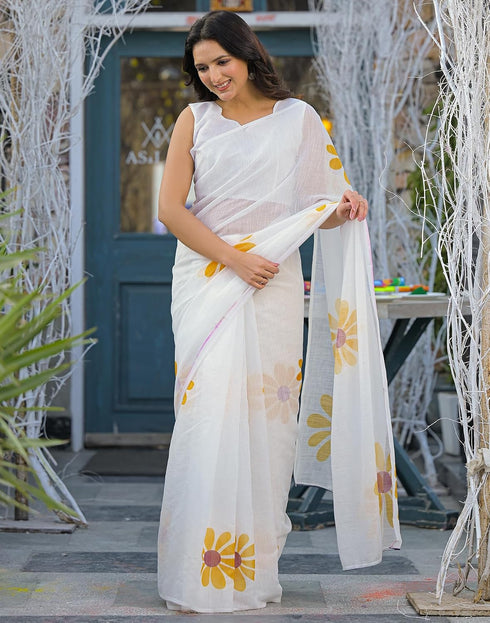 Vasthrlay Womens Printed White Saree With Unstitched Blouse Piece