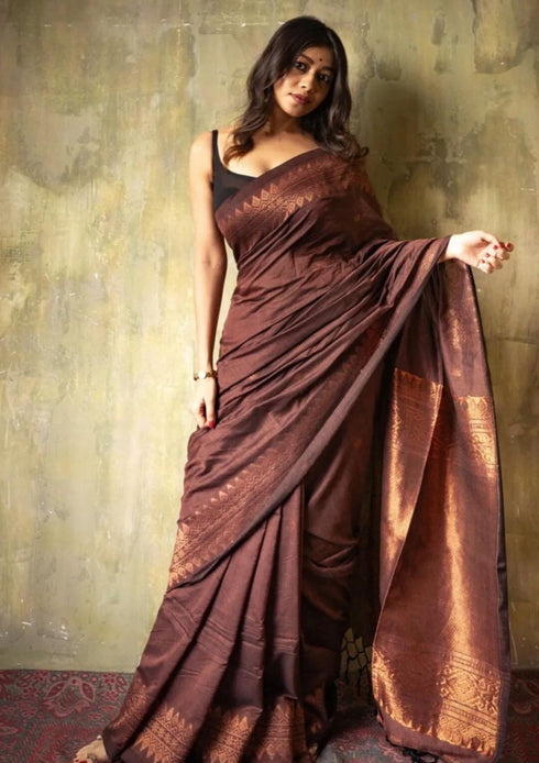 Vasthrlay Banarasi Unstitched Saree