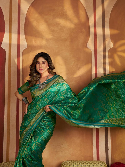 Vasthrlay Women's Kanjivaram Silk Unstitched Saree