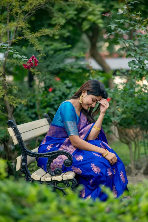 Vasthrlay Kanjivaram Weaving Contrast