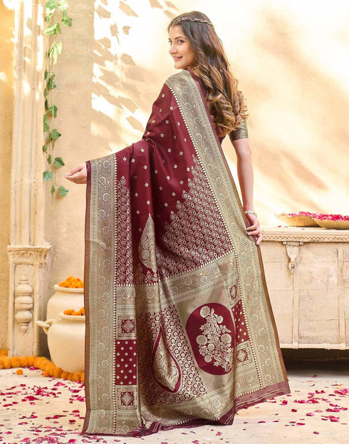 Vasthrlay Womens Weaving Unstitched Cream Saree
