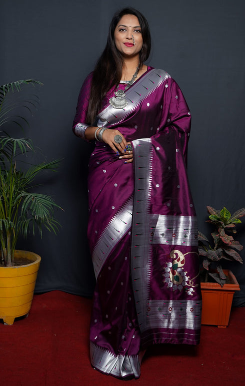 Vasthrlay Paithani Unstitched Saree