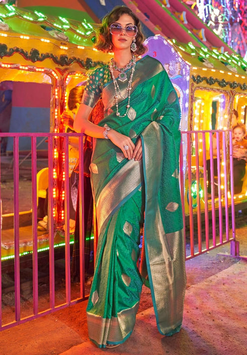 Vasthrlay Kanjivaram Handloom Golden Ethnic Wear