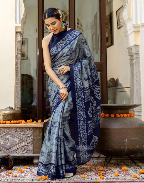 Vasthrlay Womens Printed Unstitched Maroon Saree