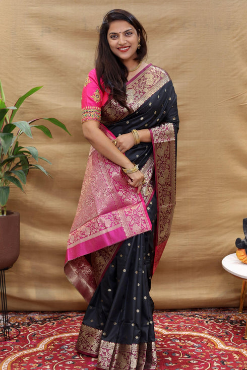 Vasthrlay Banarasi Wedding Saree