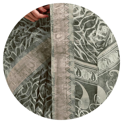 Vasthrlay Fashion Kalamkari Printed Ethnic Wear