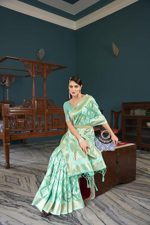 Vasthrlay Intricate Beautiful Embroidery Unstitched Saree