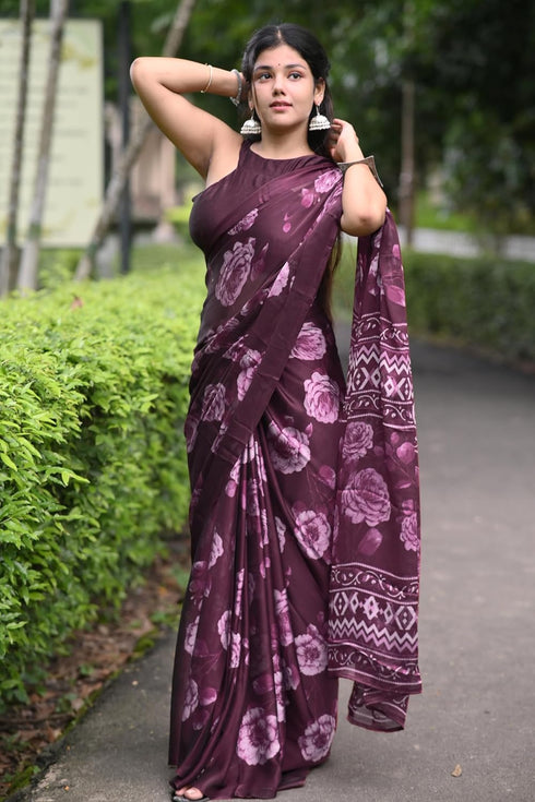 Vasthrlay Fashion Chiffon Georgette Coral Ethnic Wear