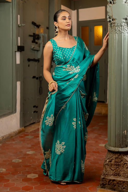 Vasthrlay Fashion Chiffon Printed Ethnic Wear