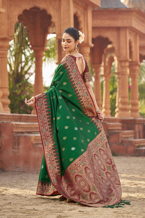 Vasthrlay Kanjivaram Unstitched Saree