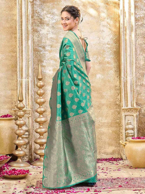 Vasthrlay Georgette Scalloped Purple Saree