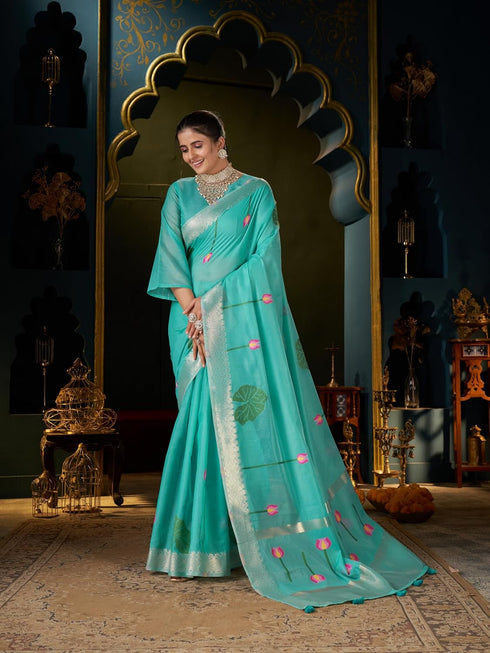 Vasthrlay Exquisite Traditional Intricate Gold Tone Saree