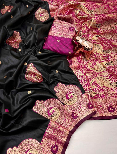 Vasthrlay Paithani Weaving Peacock