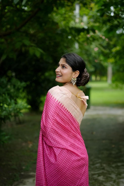 Vasthrlay Silk Saree Solid Design Pure