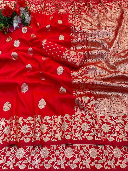 Vasthrlay Banarasi Golden Weaving