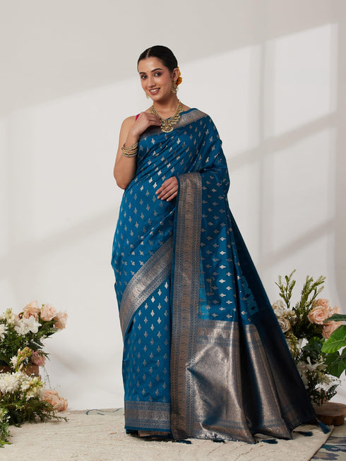 Vasthrlay Banarasi Unstitched Saree