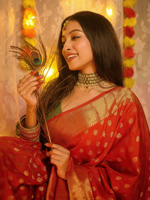 Vasthrlay Green Banarasi Saree