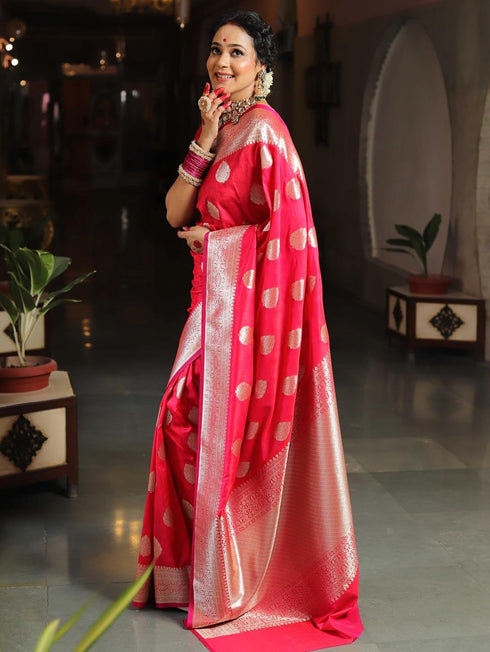 Vasthrlay Saree Kanjivaram Silk Pari Gold