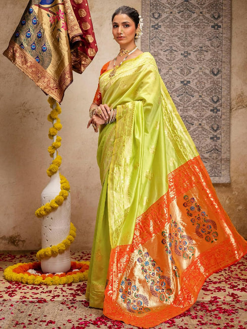 Vasthrlay Banarasi Weaving Navy Navy Blue Saree