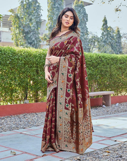 Vasthrlay Banarasi Kanjivaram Az Ys Runika Ethnic Wear