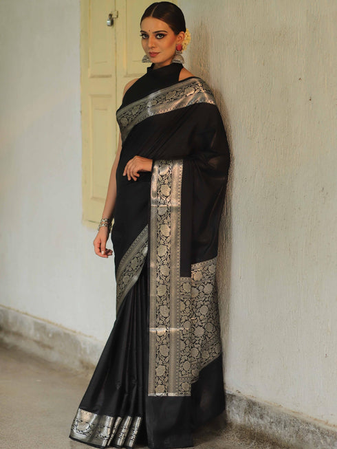 Vasthrlay Banarasi Traditional Unstitched Saree