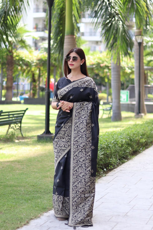 Vasthrlay Tussar Handloom Saree