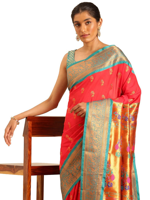 Vasthrlay Pheshwai Bottle Saree