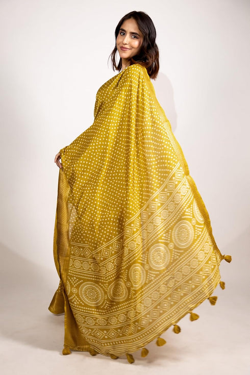 Vasthrlay Fashion Bandhani Printed Ethnic Wear