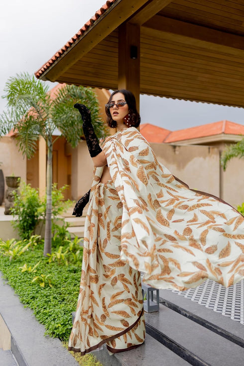 Vasthrlay Fashion Georgette Off Multicolor Ethnic Wear
