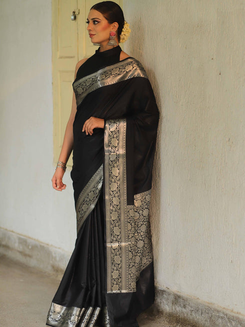 Vasthrlay Banarasi Traditional Unstitched Saree