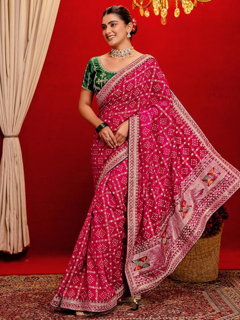 Vasthrlay Printed Bandhani Peacock Saree