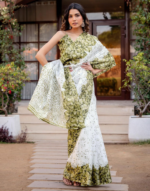 Vasthrlay Womens Printed Unstitched White Saree